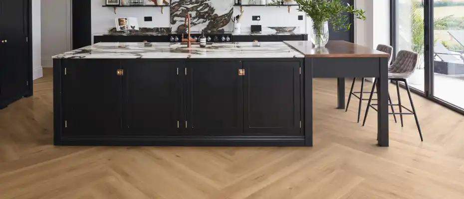 Karndean Looselay Lxury Vinyl Flooring Topic & News | Copper State Flooring sells Karndean Loose Lay Flooring.